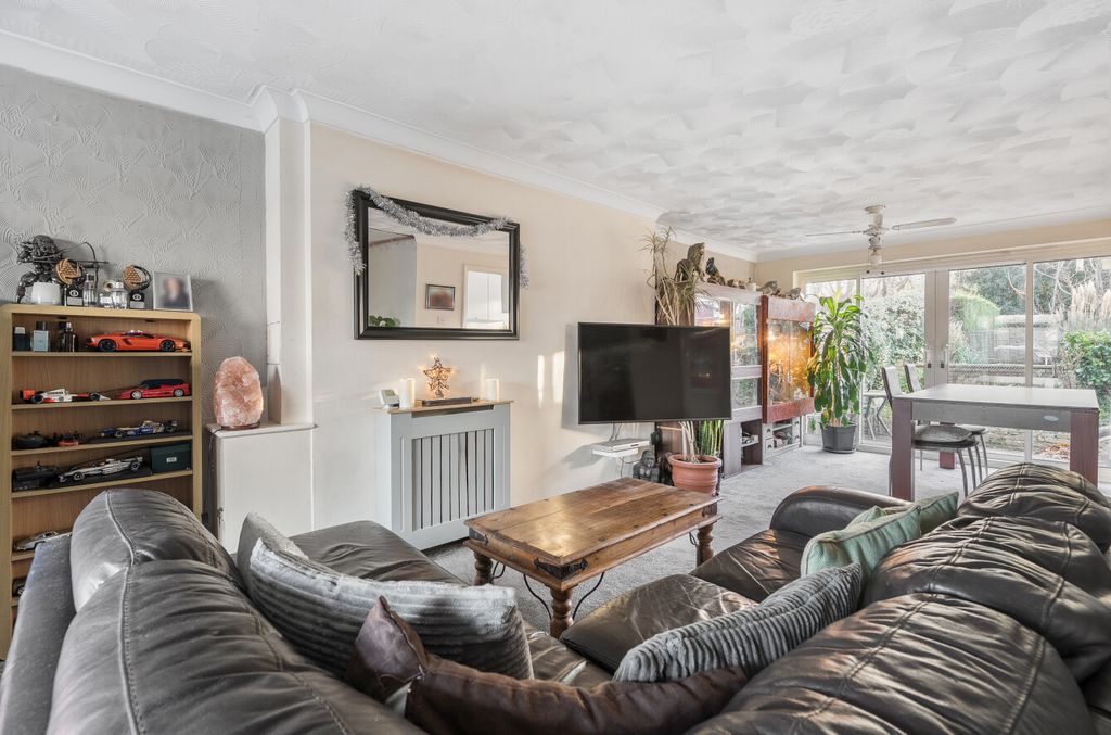 Property photo 3 of 12 1383147-8-69399E9...