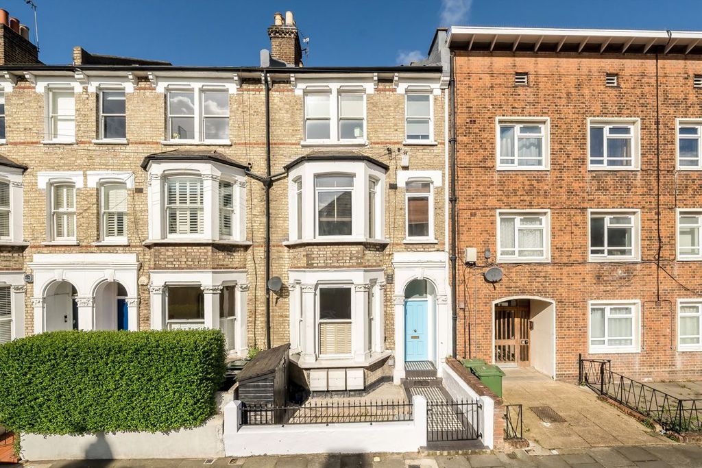 Property photo 1 of 5