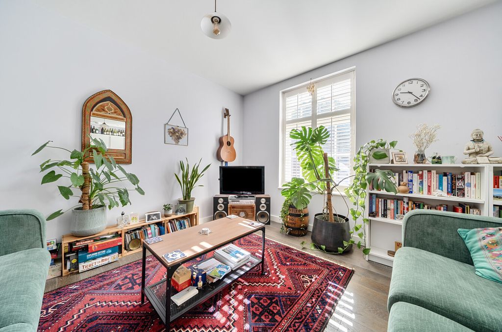 Property photo 3 of 11 1452490-10-69F470...