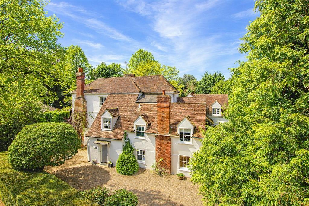 Property photo 1 of 45 The Hill.Png