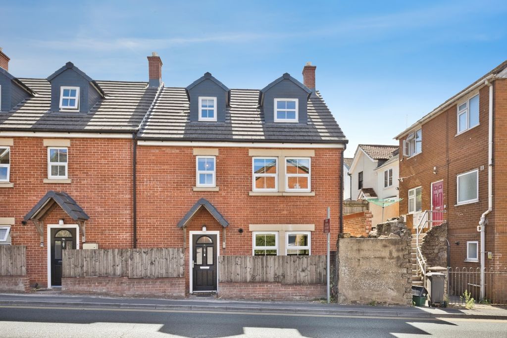 Property photo 1 of 21 Pbox-Img.Jpg