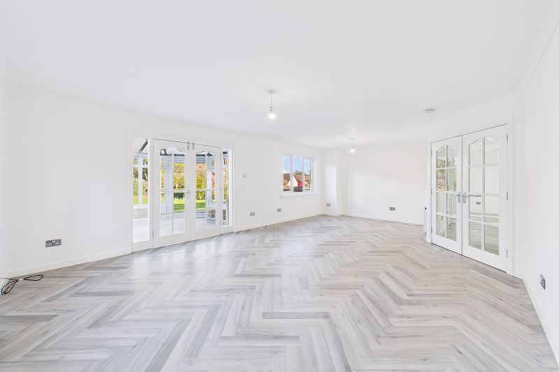 Property photo 2 of 39 Lounge/Dining Angle 1