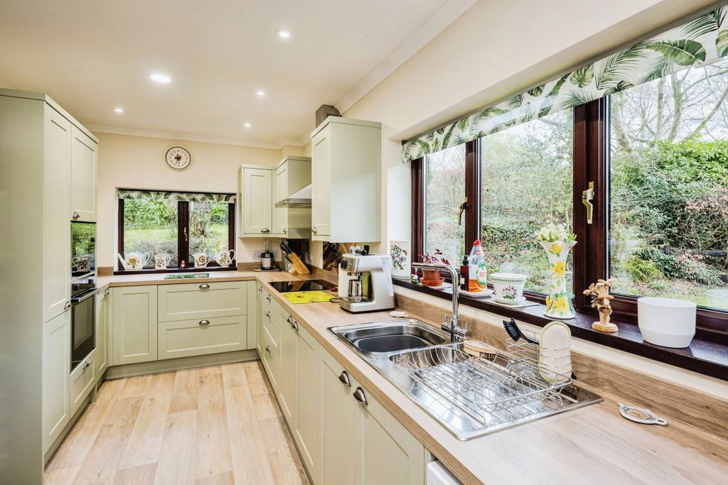 Property photo 2 of 15 Photography