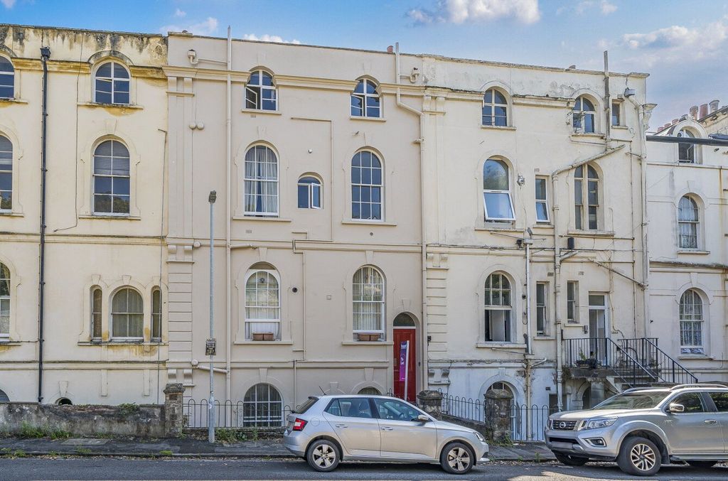 Property photo 1 of 9 Picture No. 13