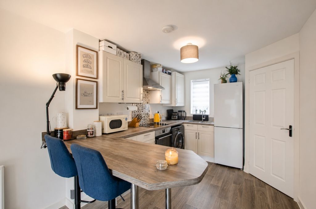 Property photo 3 of 13 Tps Bodmin 01208 74182 6