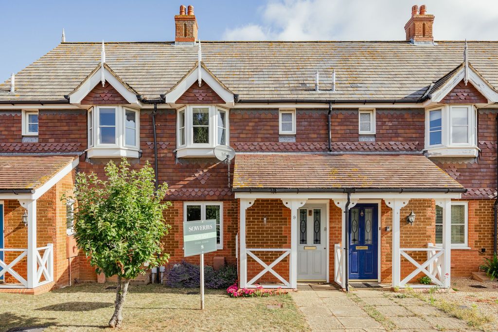 Property photo 1 of 11