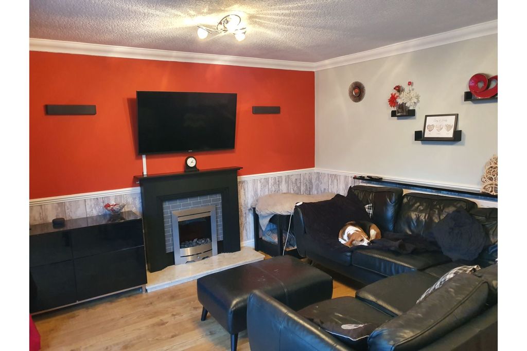 Property photo 2 of 15 Living Room