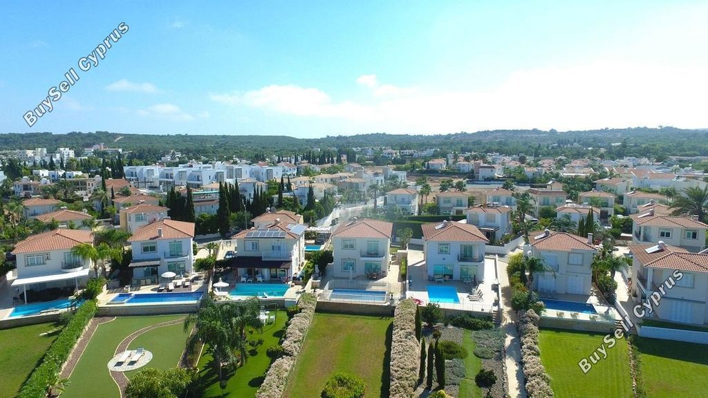 Property photo 3 of 22