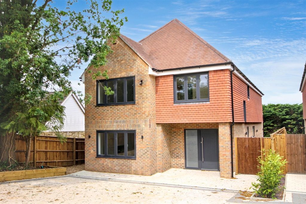Property photo 1 of 14 .Front (2).Jpg