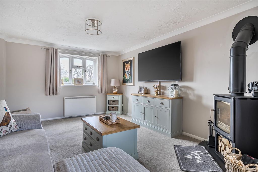 Property photo 3 of 19 1402342-17-69736227798Ab.Jpg