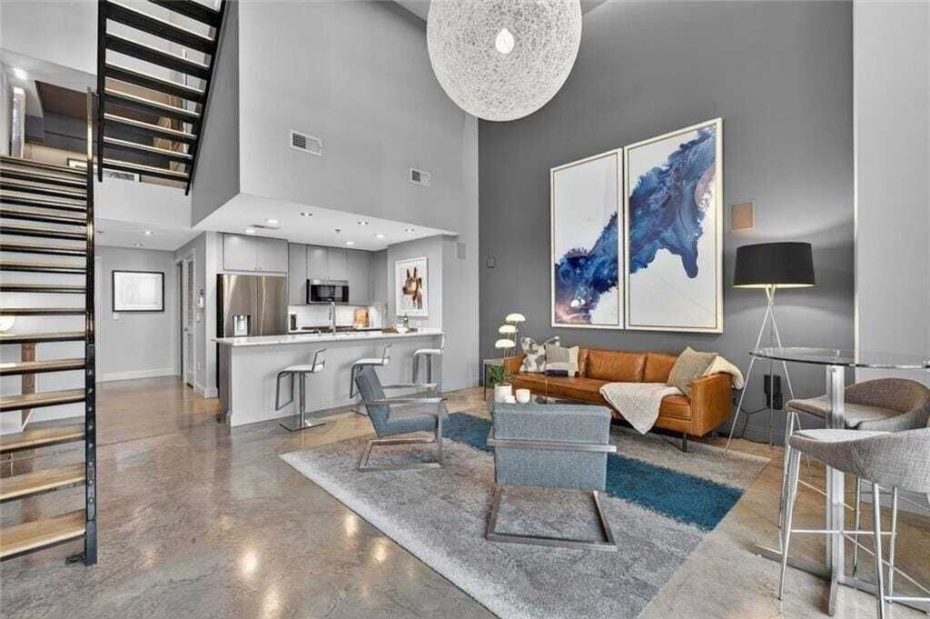 Property photo 1 of 31