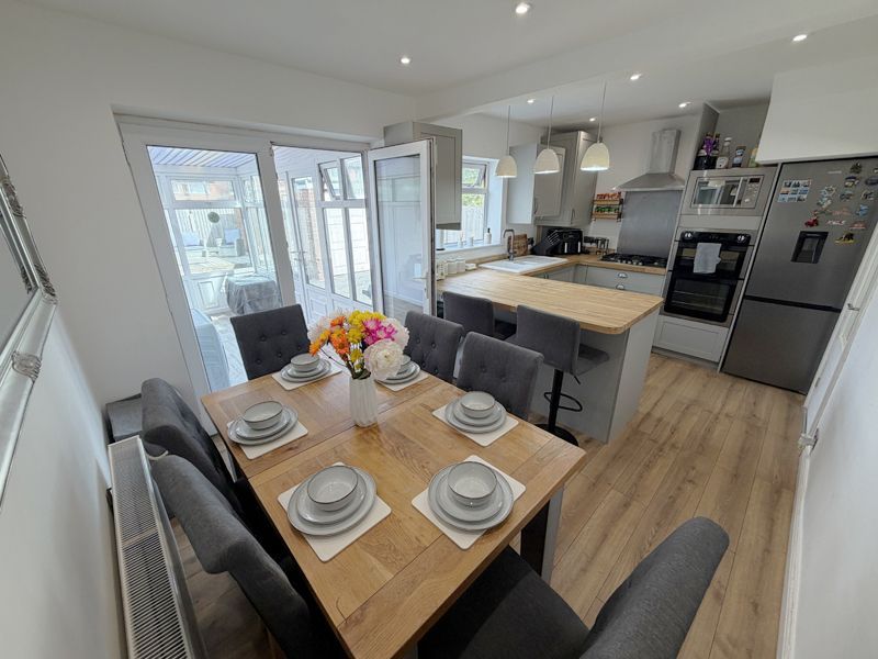 Property photo 2 of 30 Dining Kitchen