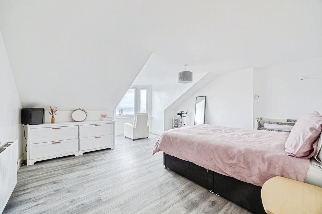 Additional image 8 of 3 bed flat for saleBrougham Street, Greenock PA16