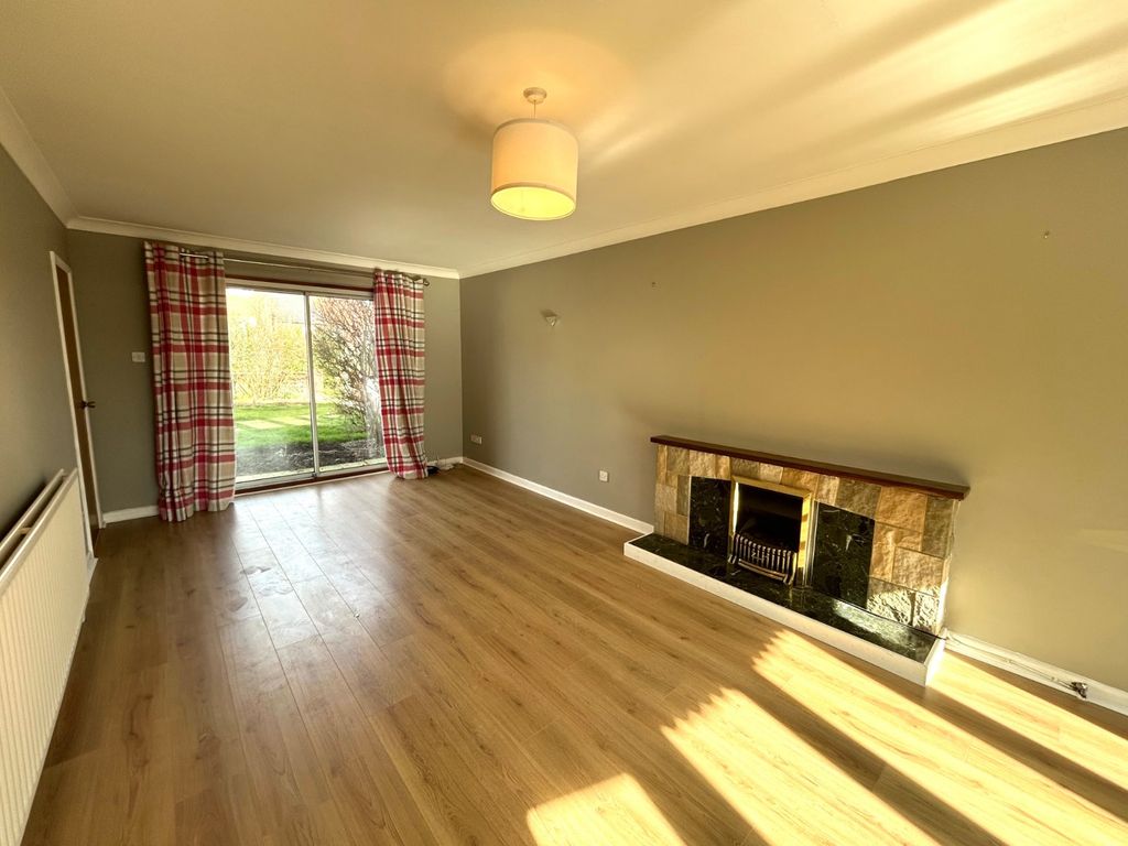 Property photo 3 of 18 Picture No. 04