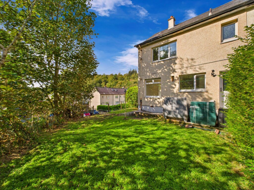 Property photo 2 of 25