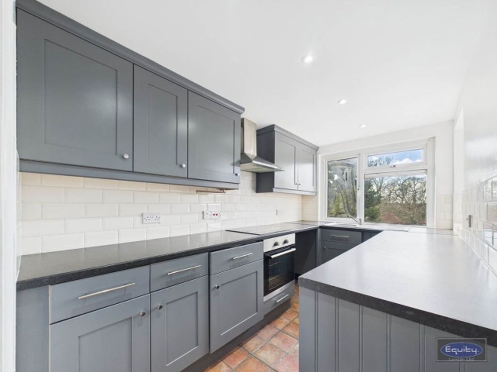 Property photo 1 of 18 Kitchen
