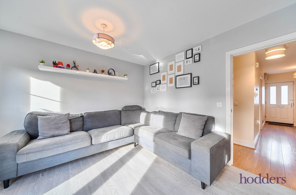 Property photo 2 of 21 Fecb25d5-8Aef-480...