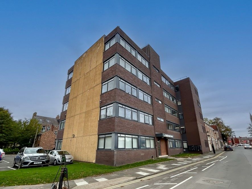 Property photo 1 of 18