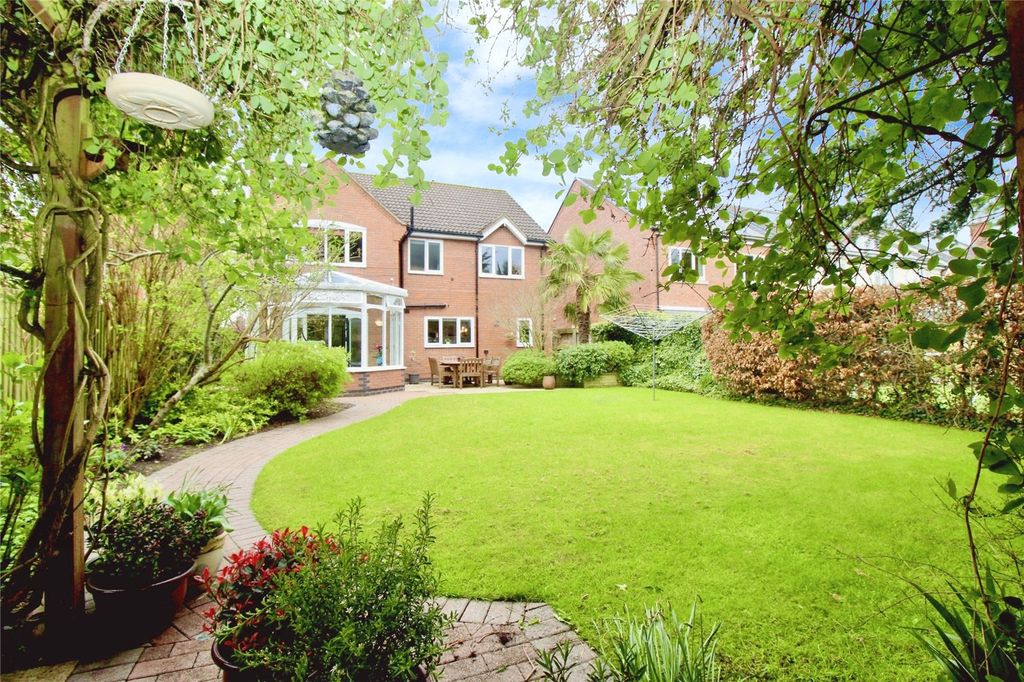 Property photo 1 of 22 Rear Garden