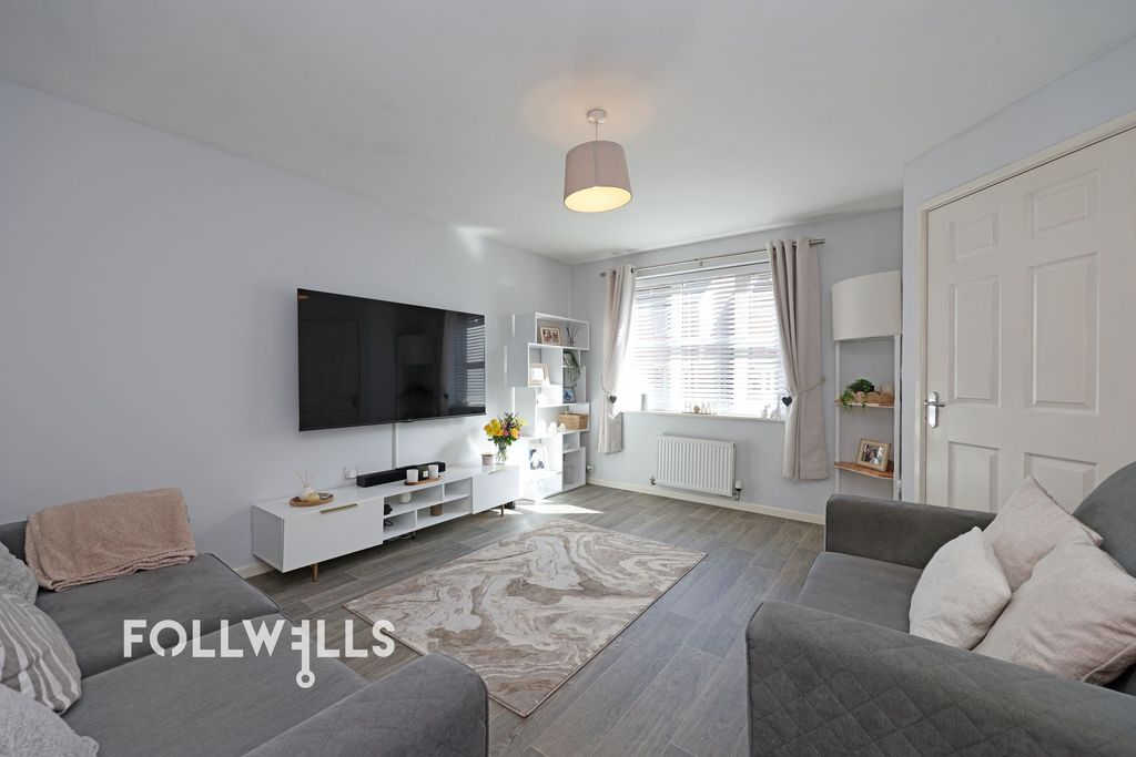 Property photo 3 of 22