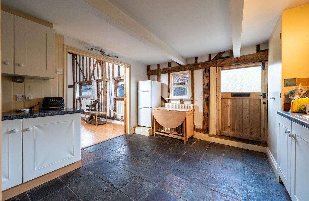 Property photo 2 of 10 Kitchen/Dining Room
