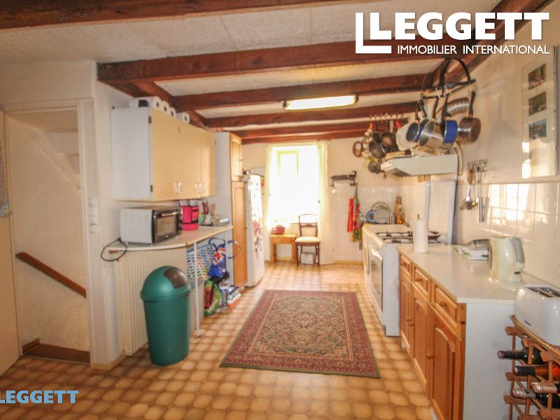 Property photo 2 of 10