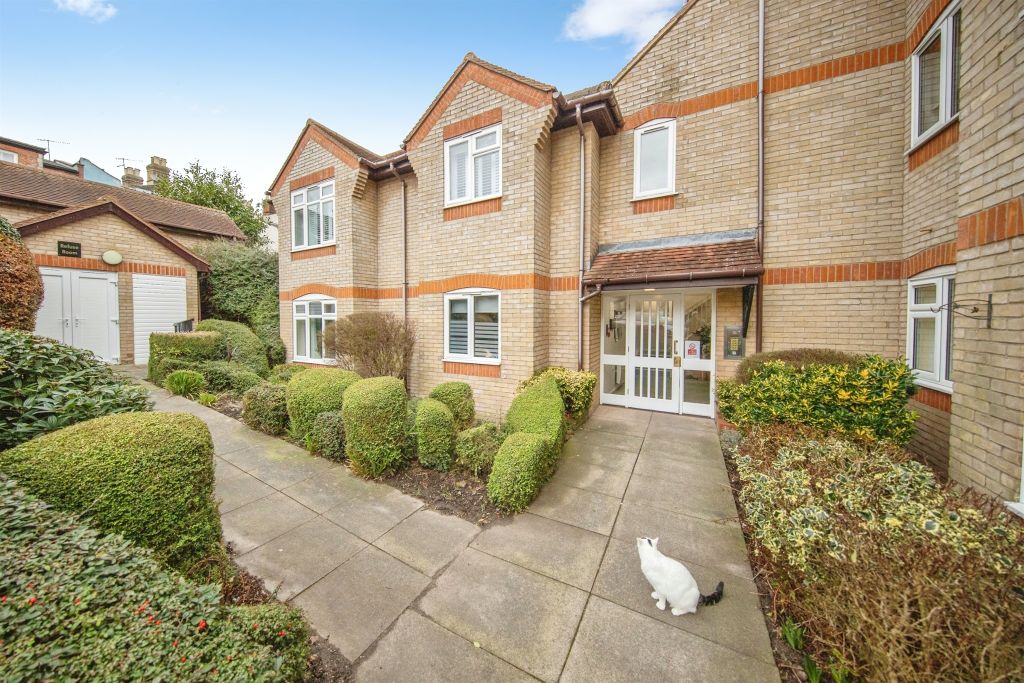 Property photo 1 of 9