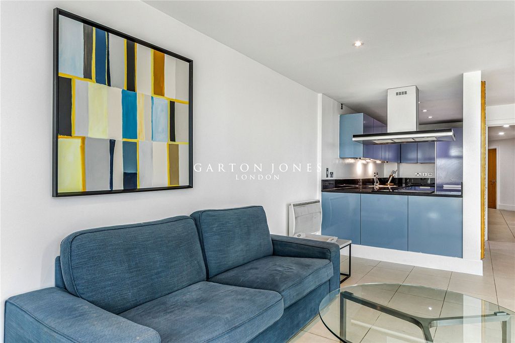 Property photo 2 of 16 Reception