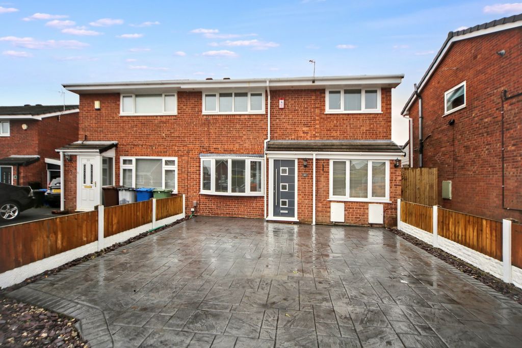 Property photo 1 of 20