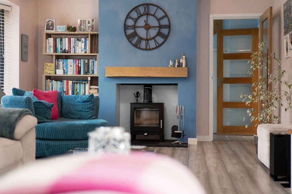 Property photo 3 of 34