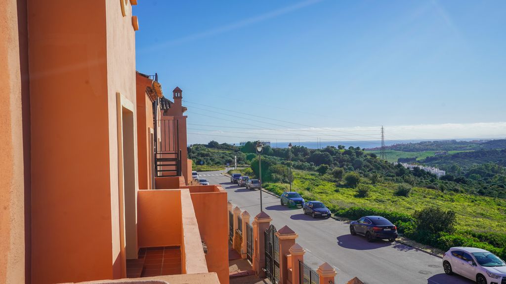 Property photo 2 of 34 Photo 1