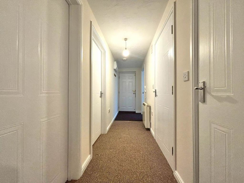 Property photo 3 of 12 Hallway