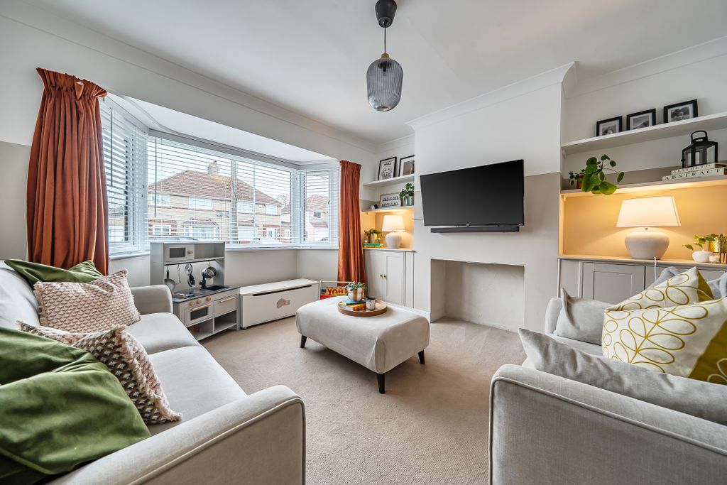 Property photo 2 of 23 142000218699d9089c4137