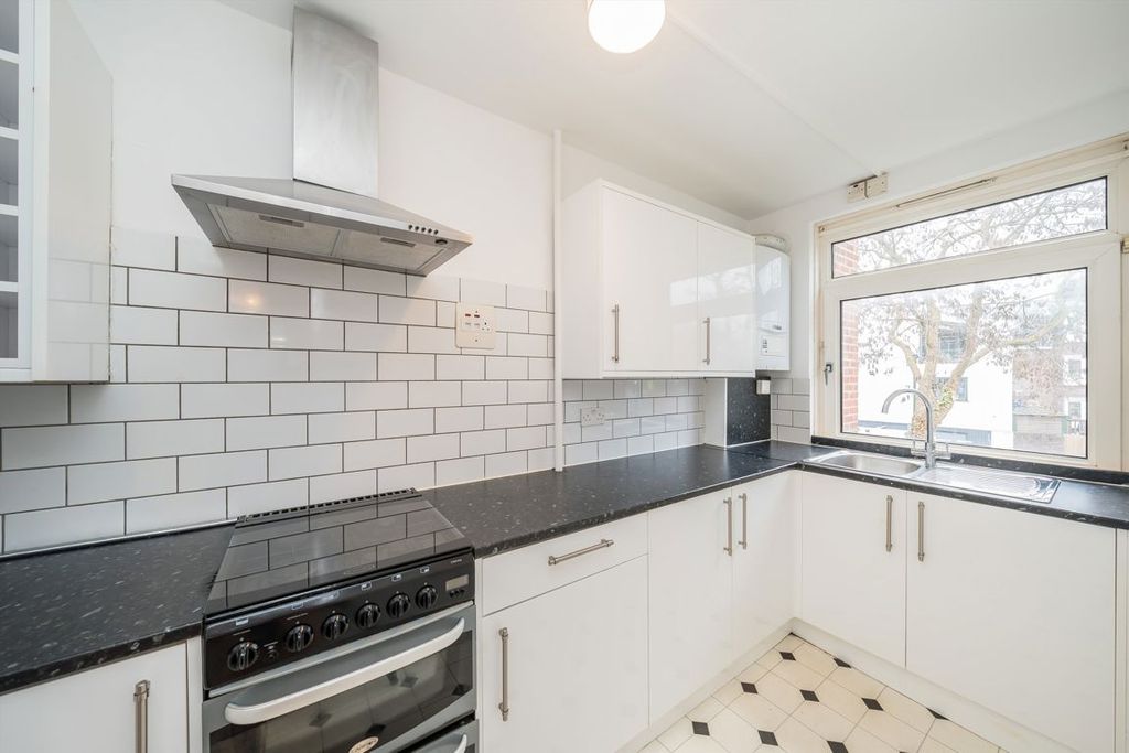 Property photo 3 of 4