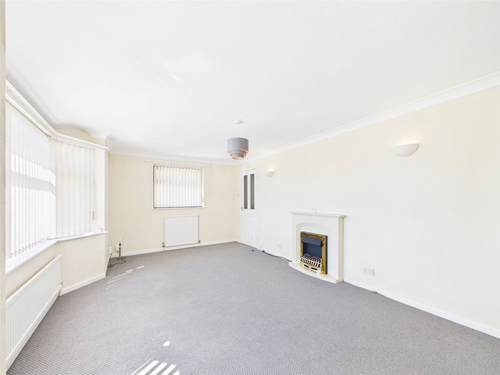Property photo 2 of 14 Picture No. 16