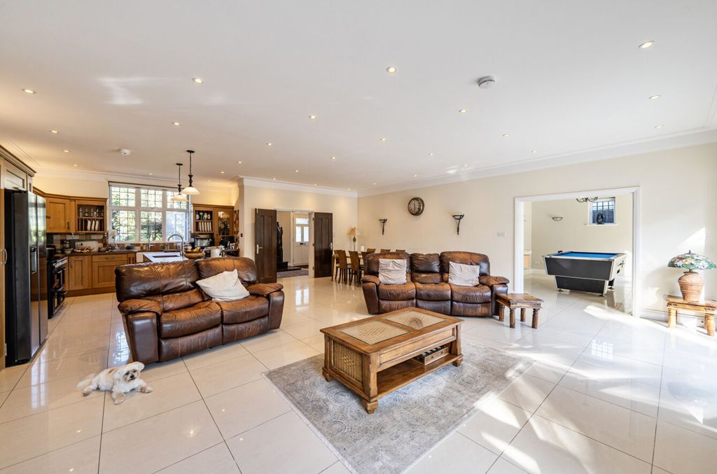Property photo 2 of 28 1486480-19-6A5674...