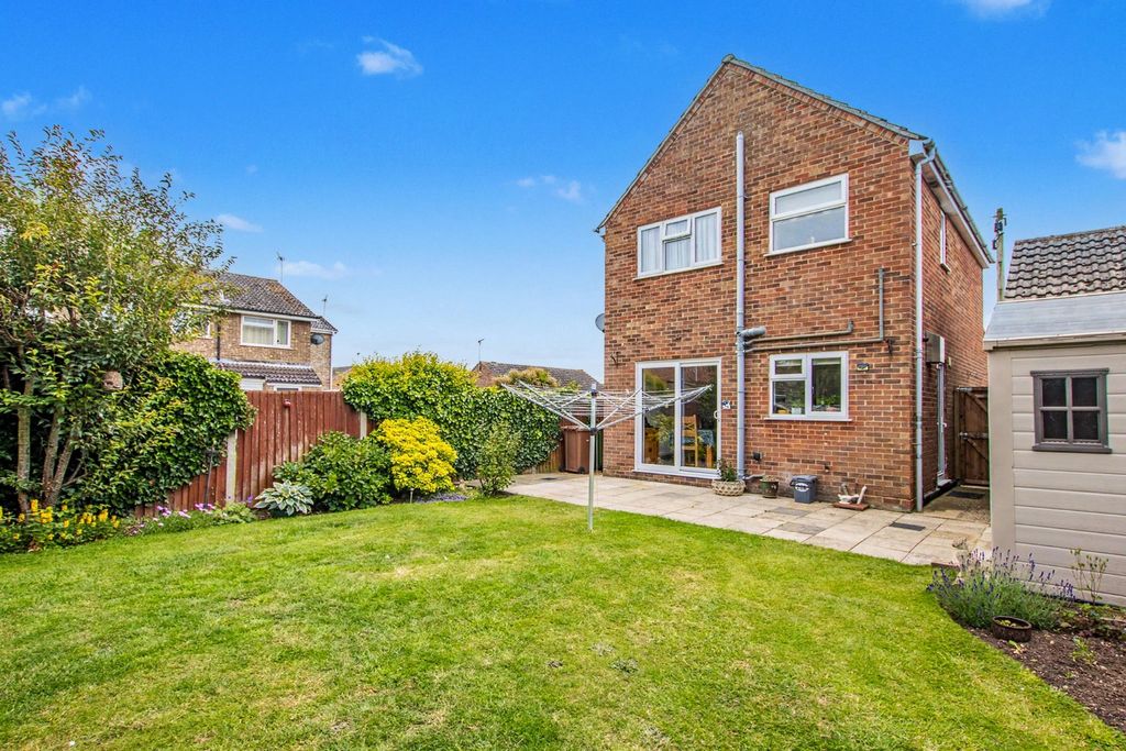 Property photo 2 of 23 5242382