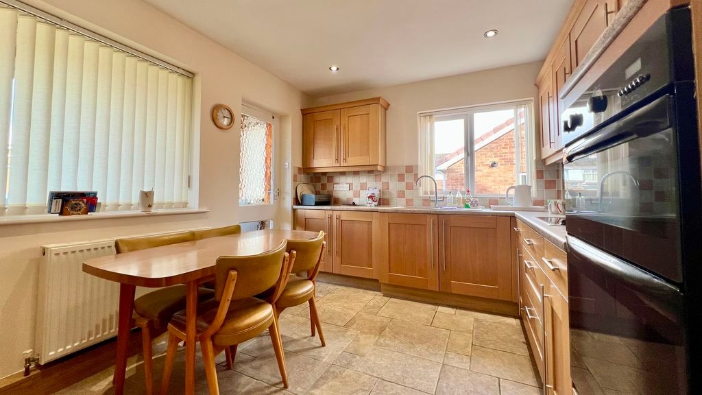 Property photo 3 of 12 Photo 12