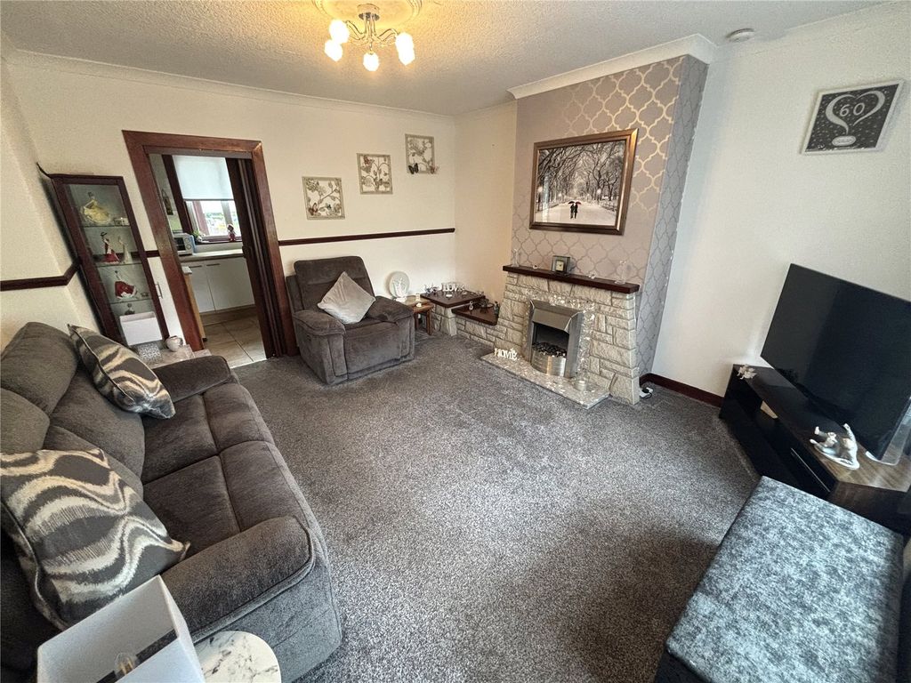 Property photo 2 of 13 Picture No. 10