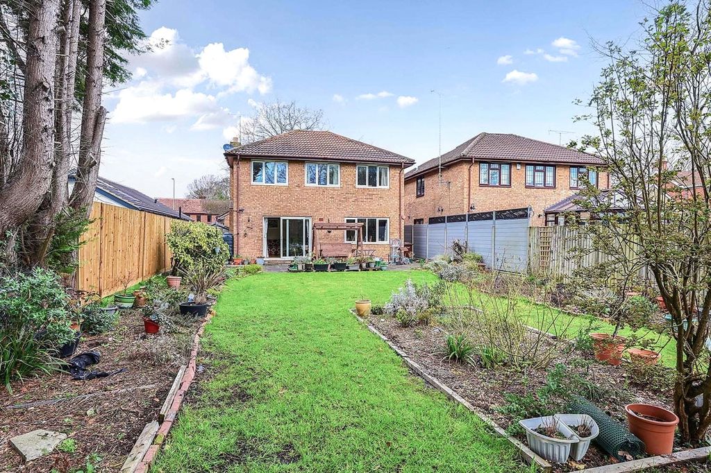 Property photo 1 of 15 Picture No. 11