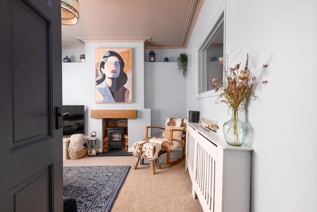 Property photo 1 of 35 10 Merrywood Close, Bs3--24.Jpg