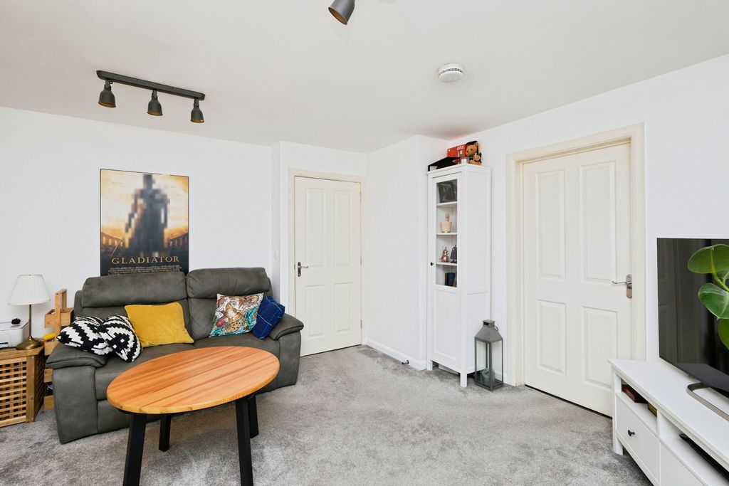 Property photo 2 of 15 Living Room