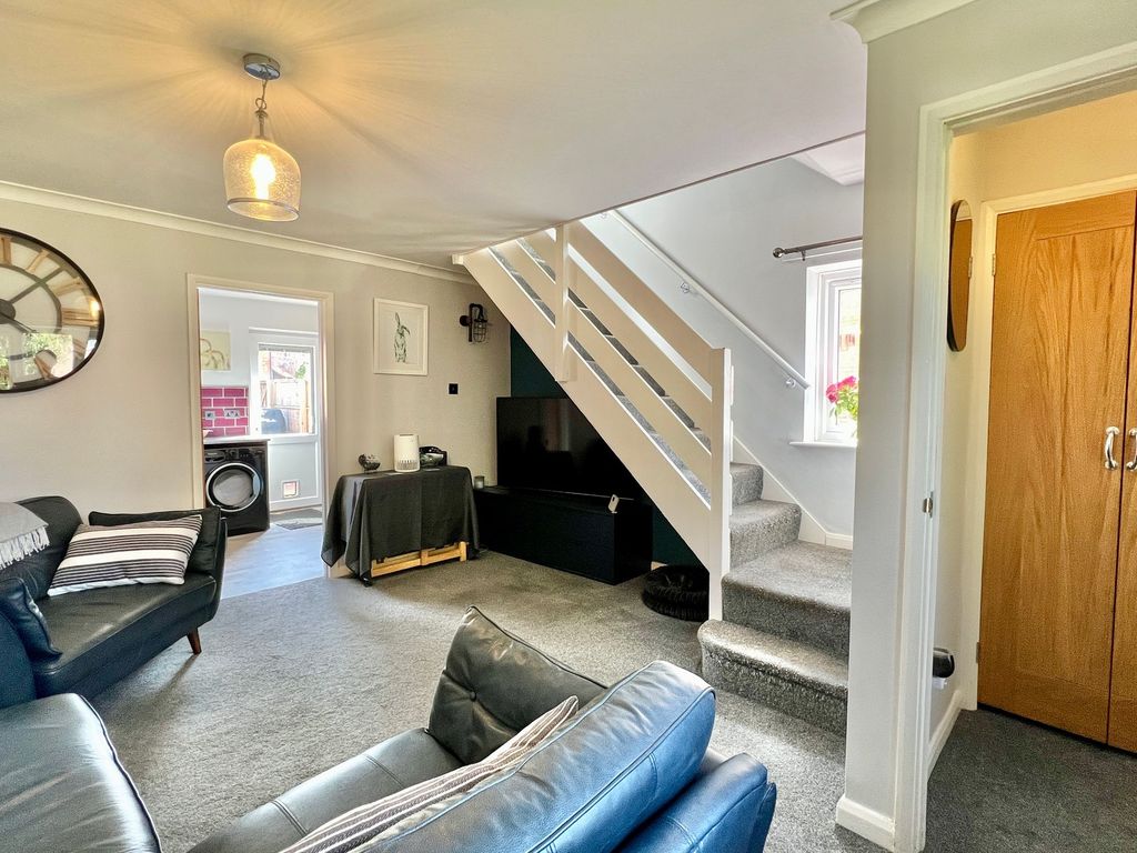 Property photo 2 of 17