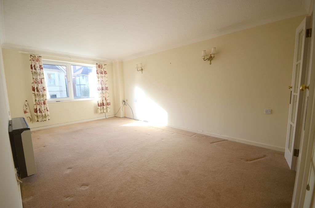 Property photo 2 of 9 Photo 5