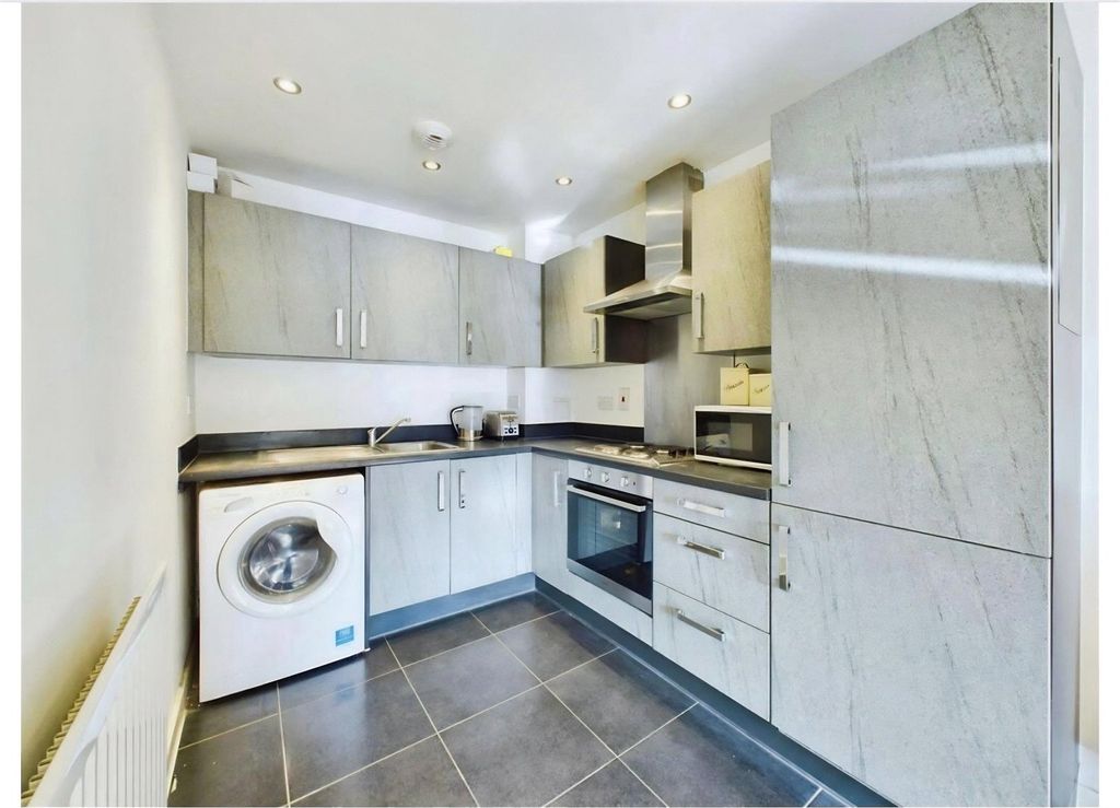 Property photo 1 of 8 Picture No. 05