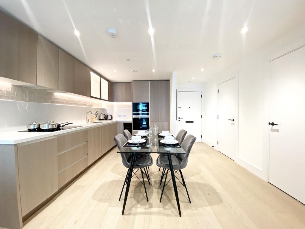 Property photo 2 of 10 Propertyimages