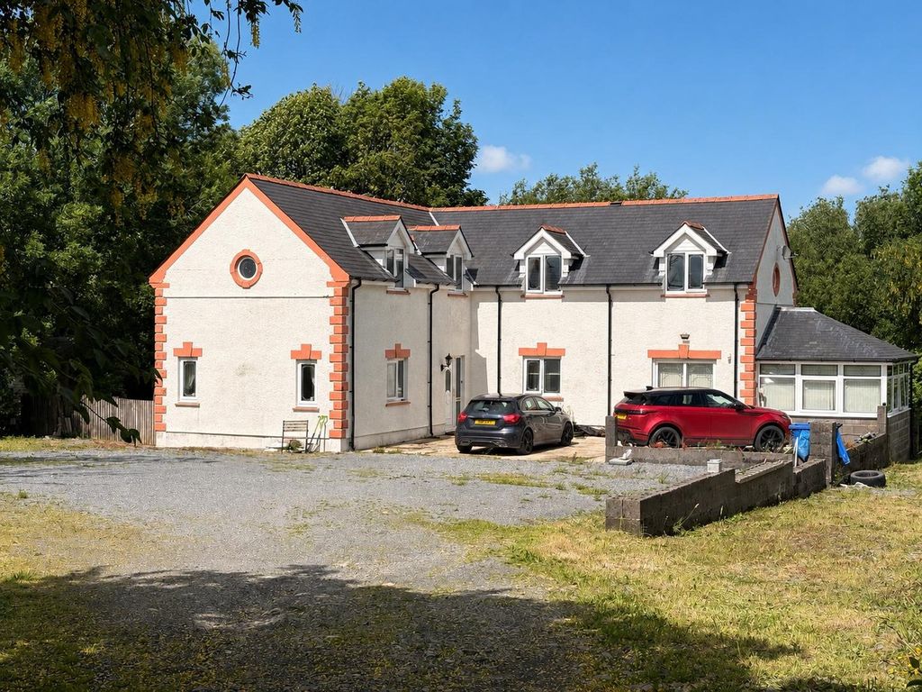 Property photo 1 of 50