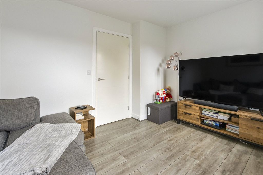 Property photo 3 of 24 Picture No. 18