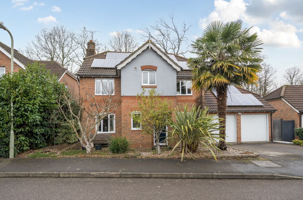 Property photo 1 of 22 1414573-22-698Da8...