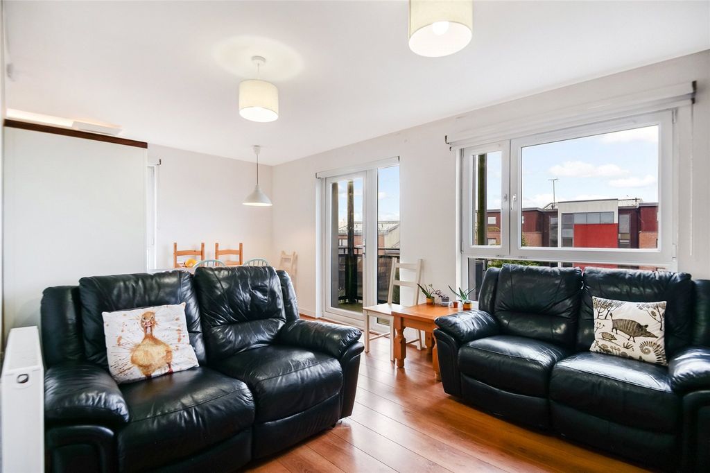 Property photo 2 of 20 Living Area